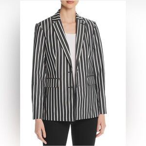 🔥 NWOT Karl Lagerfeld Paris Women’s B & w Striped Suit Jacket Blazer Size 8 🔥
